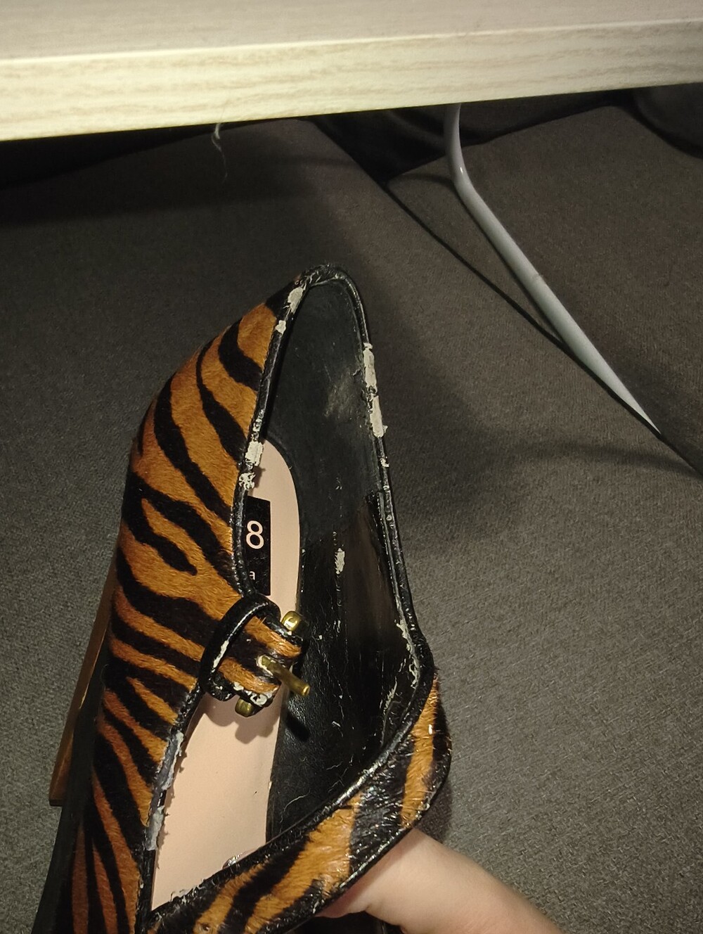 DV8 by Dolce Vita Tiger Print Mary Jane Heels – Size 8 - Picture 5 of 6